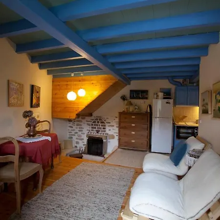 Efipoi Apartment