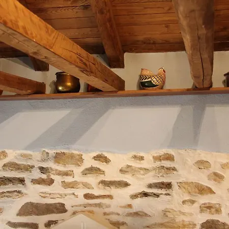 Efipoi Apartment *