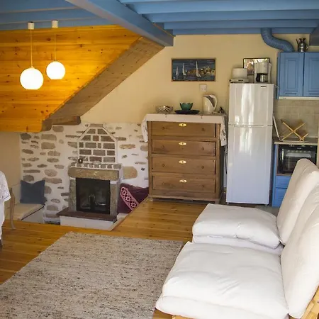 Efipoi Lejlighed Pinakátai