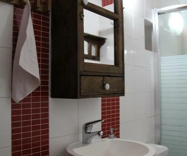 Efipoi Apartament Pinakátai